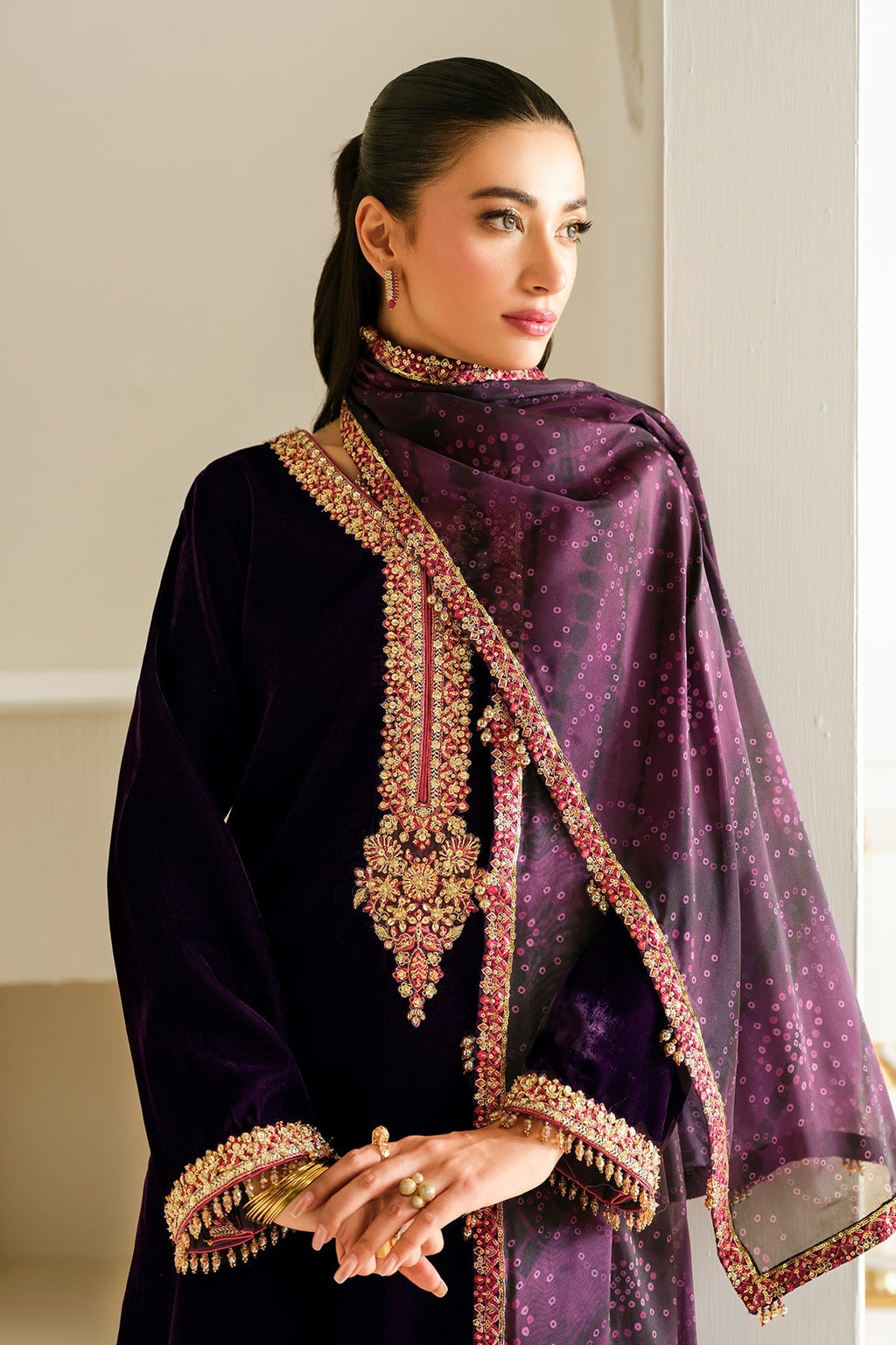 BAROQUE-Velvet (1)
