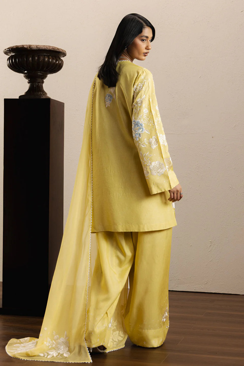 Zara Shahjahan - SHAFAQ