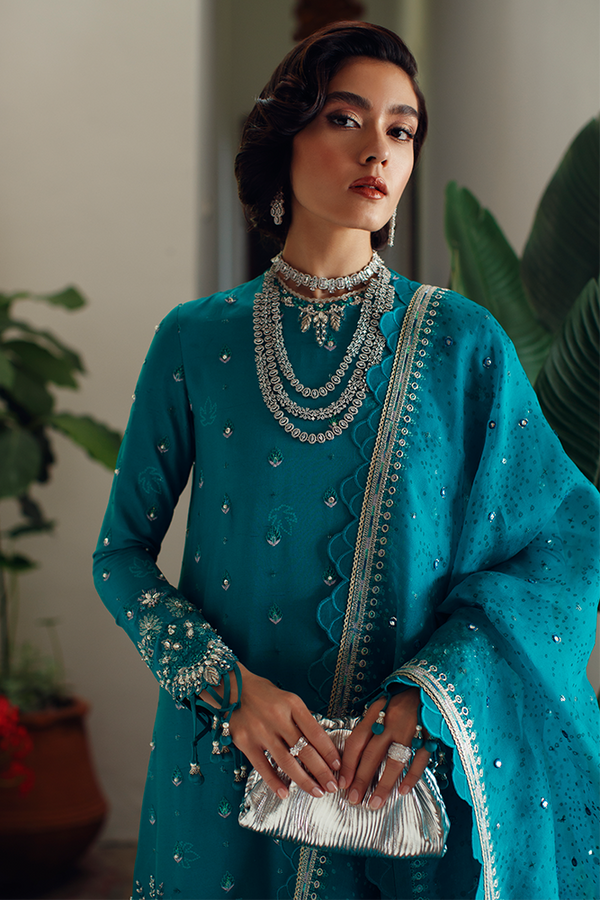 SUFFUSE-Silk Teal