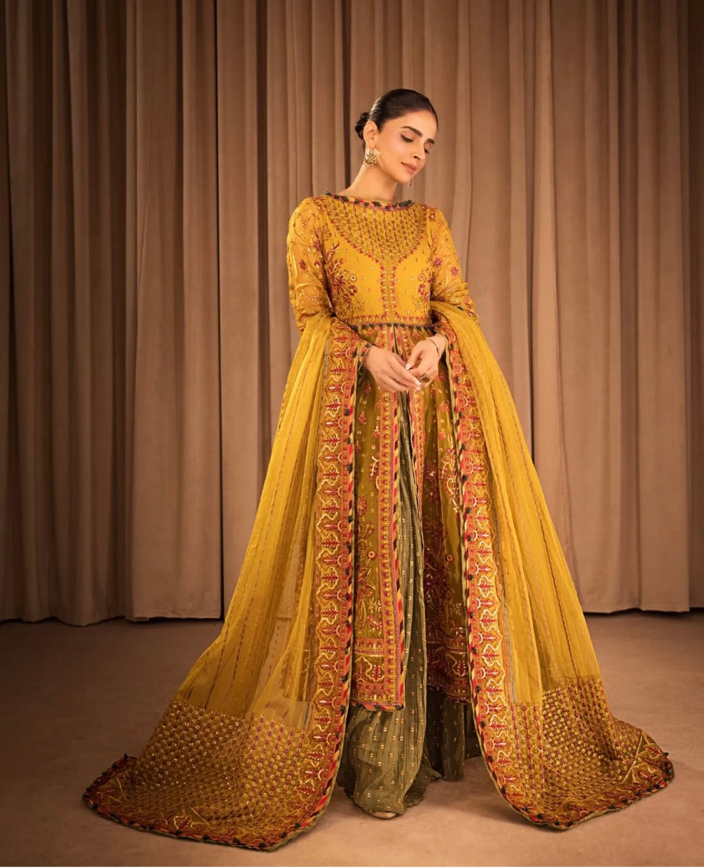 Hsy - Saba Qamar