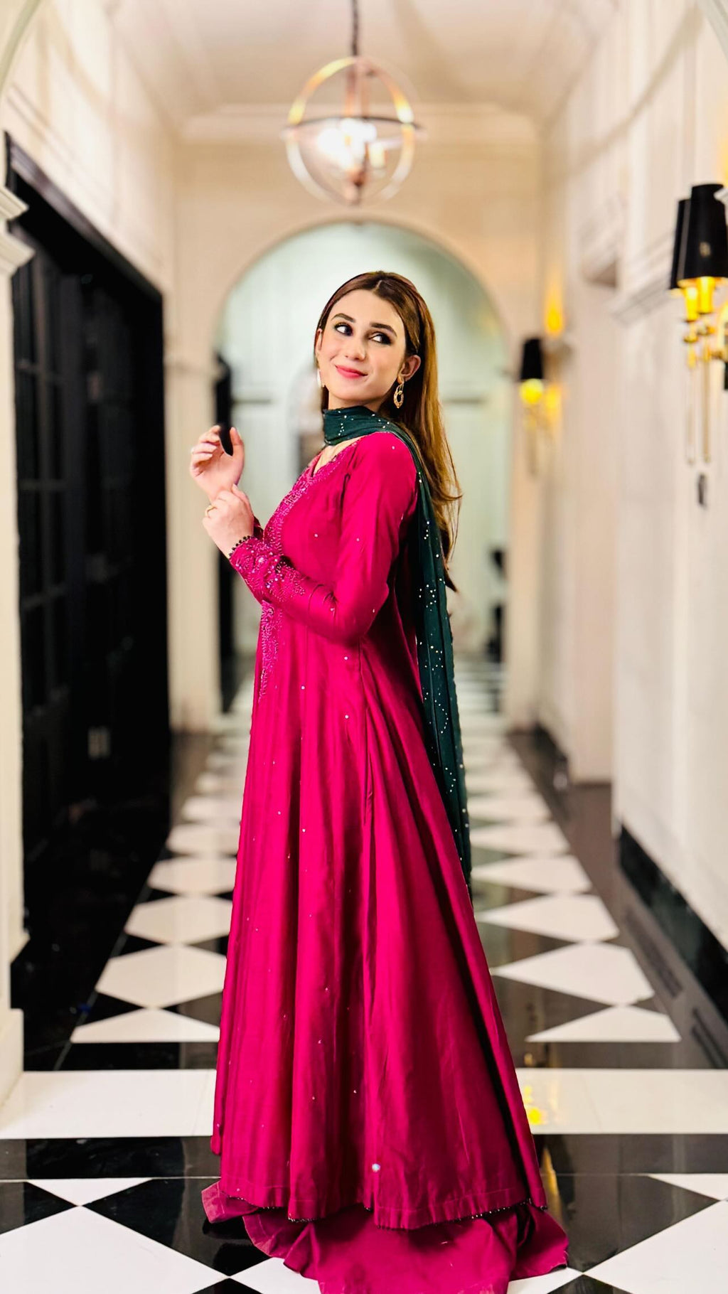 Amna Ismail- Kalidaar