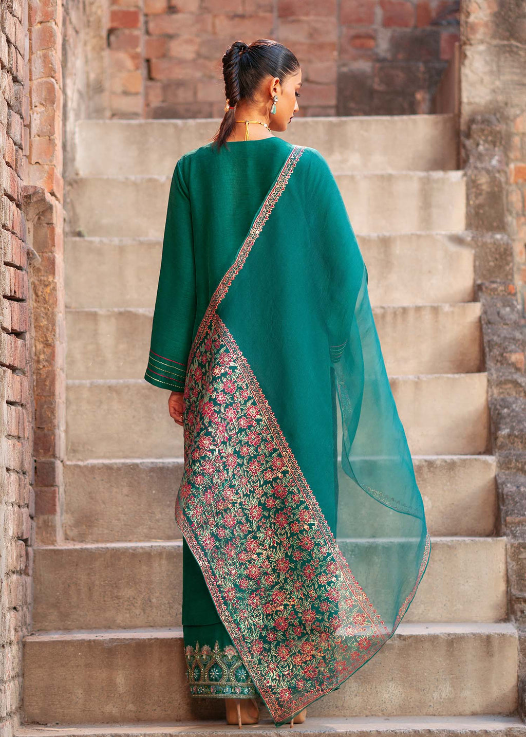 SOUCHAJ- Silk (1)