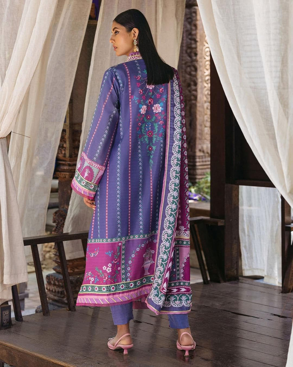 Mushq - Silk (1)