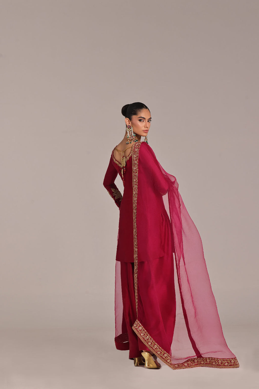 Wajahat Mansoor - Petrel