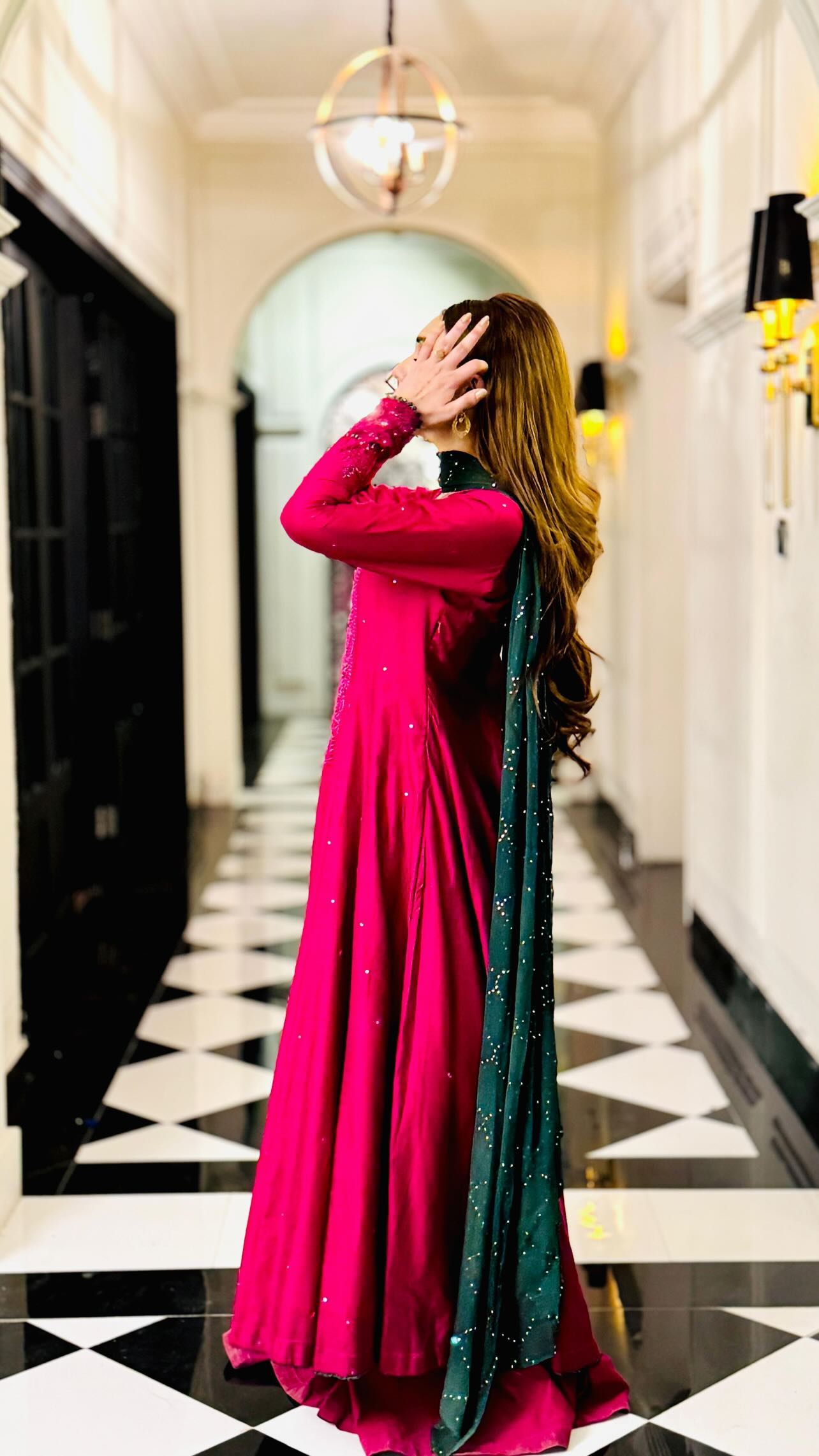 Amna Ismail- Kalidaar