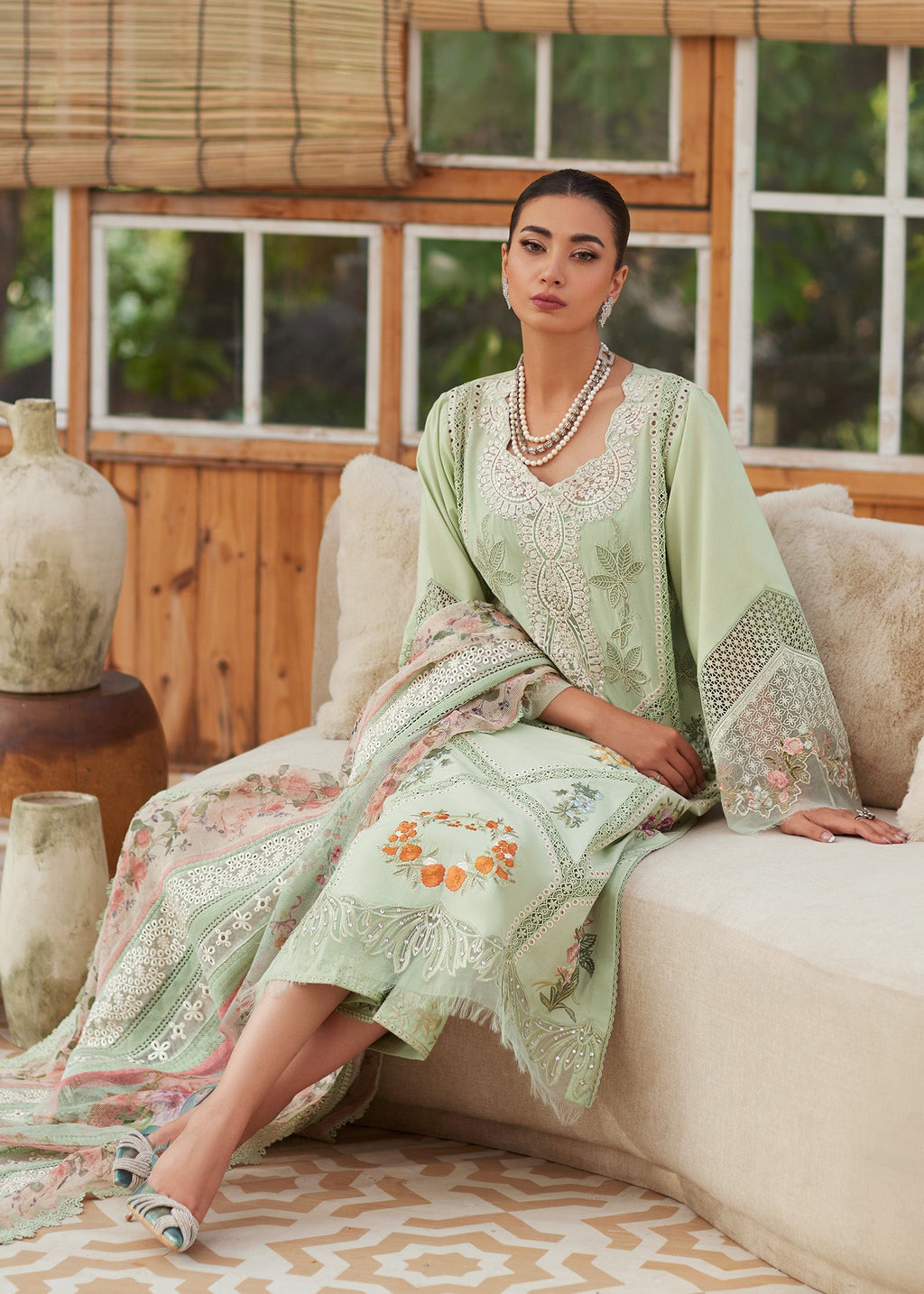 Saira Shakira - Olive