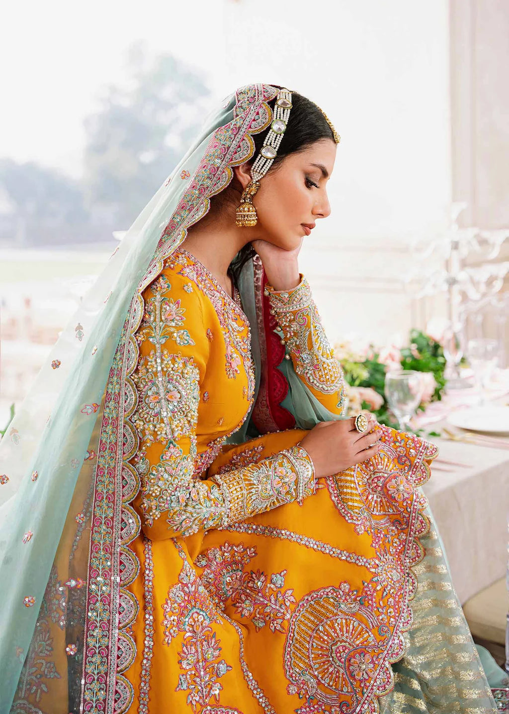 Akbar Aslam - Peplum
