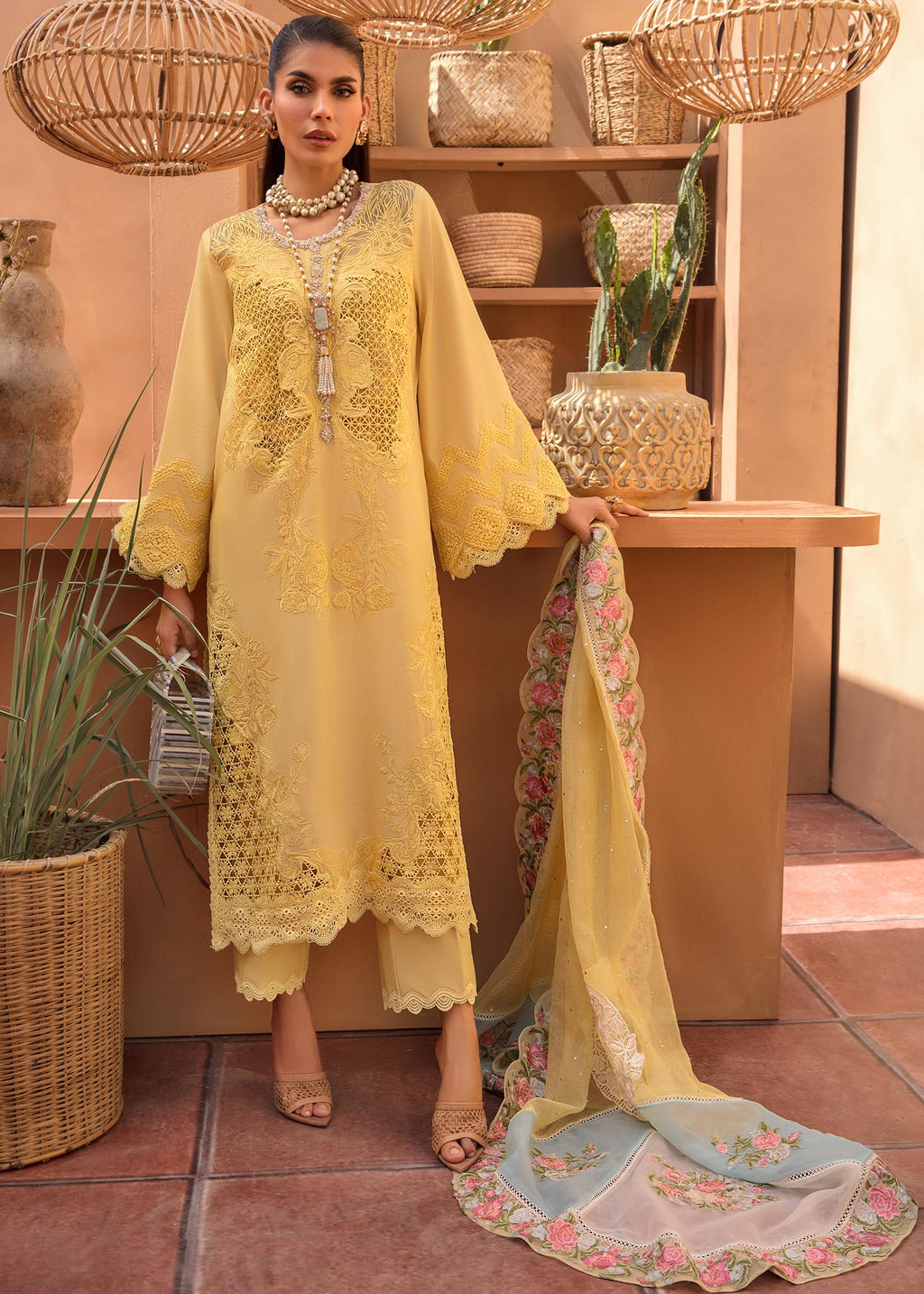 Saira Shakira - Sunflower Bliss