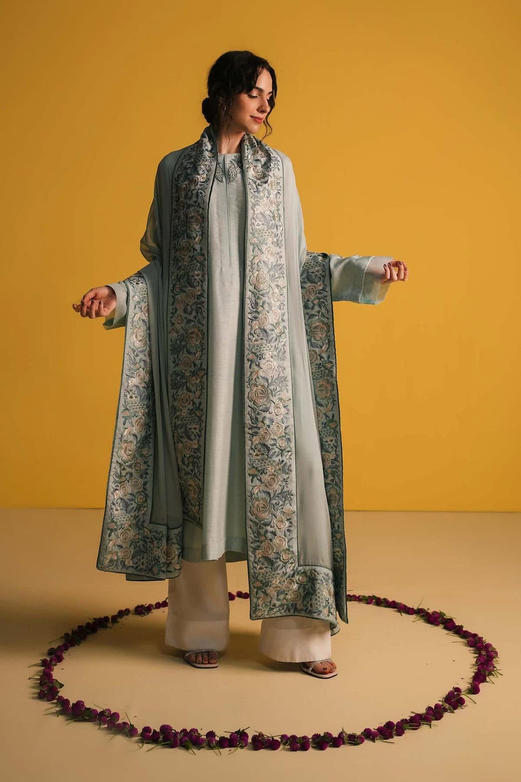 Zara Shahjahan - Sky