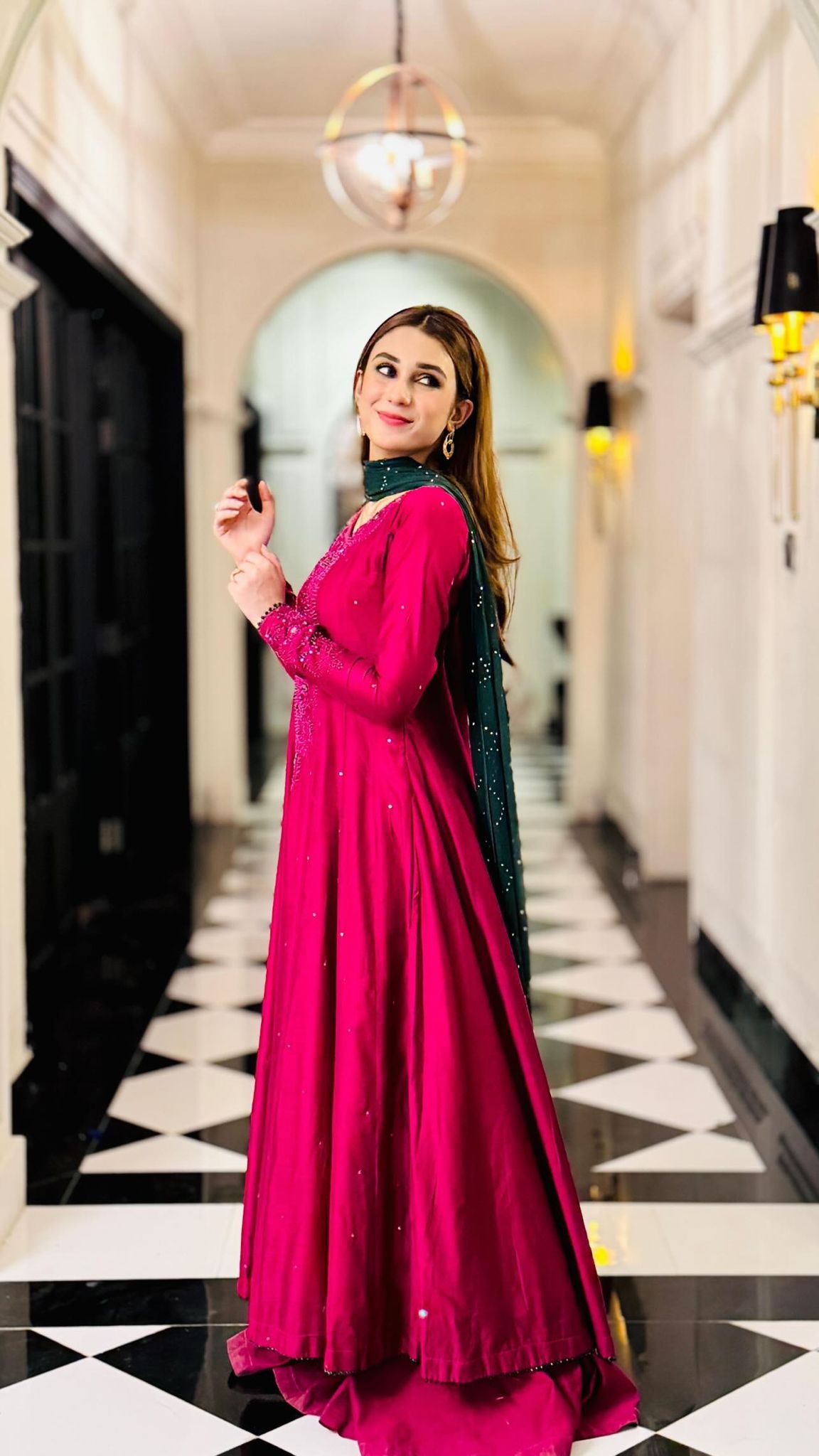 Amna Ismail- Kalidaar