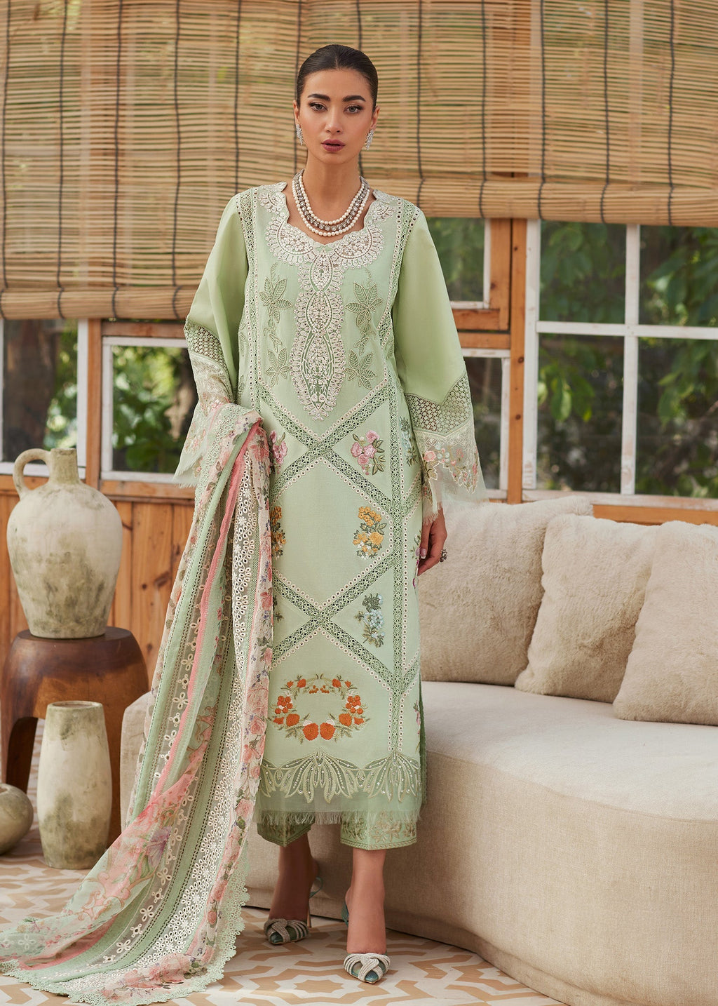 Saira Shakira - Olive