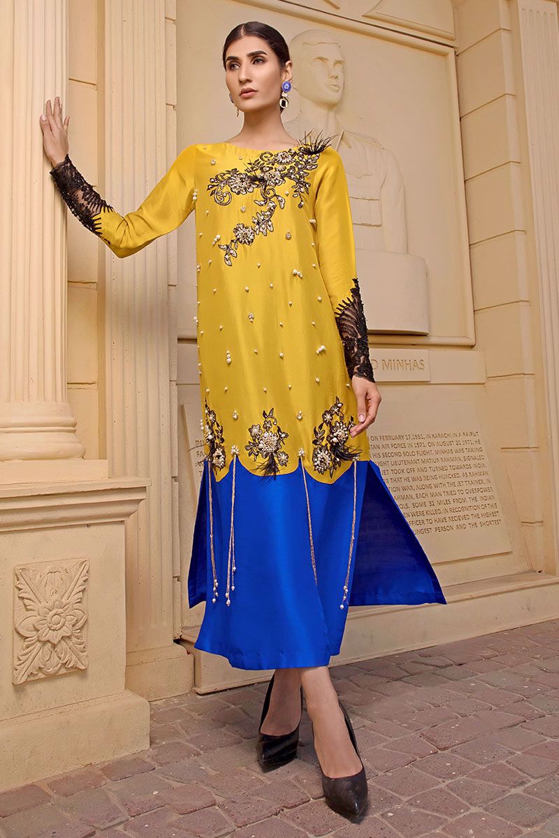 ROZINA MUNEEB- Silk