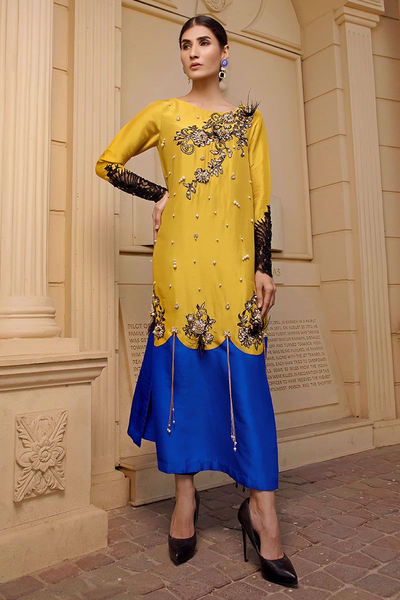 ROZINA MUNEEB- Silk