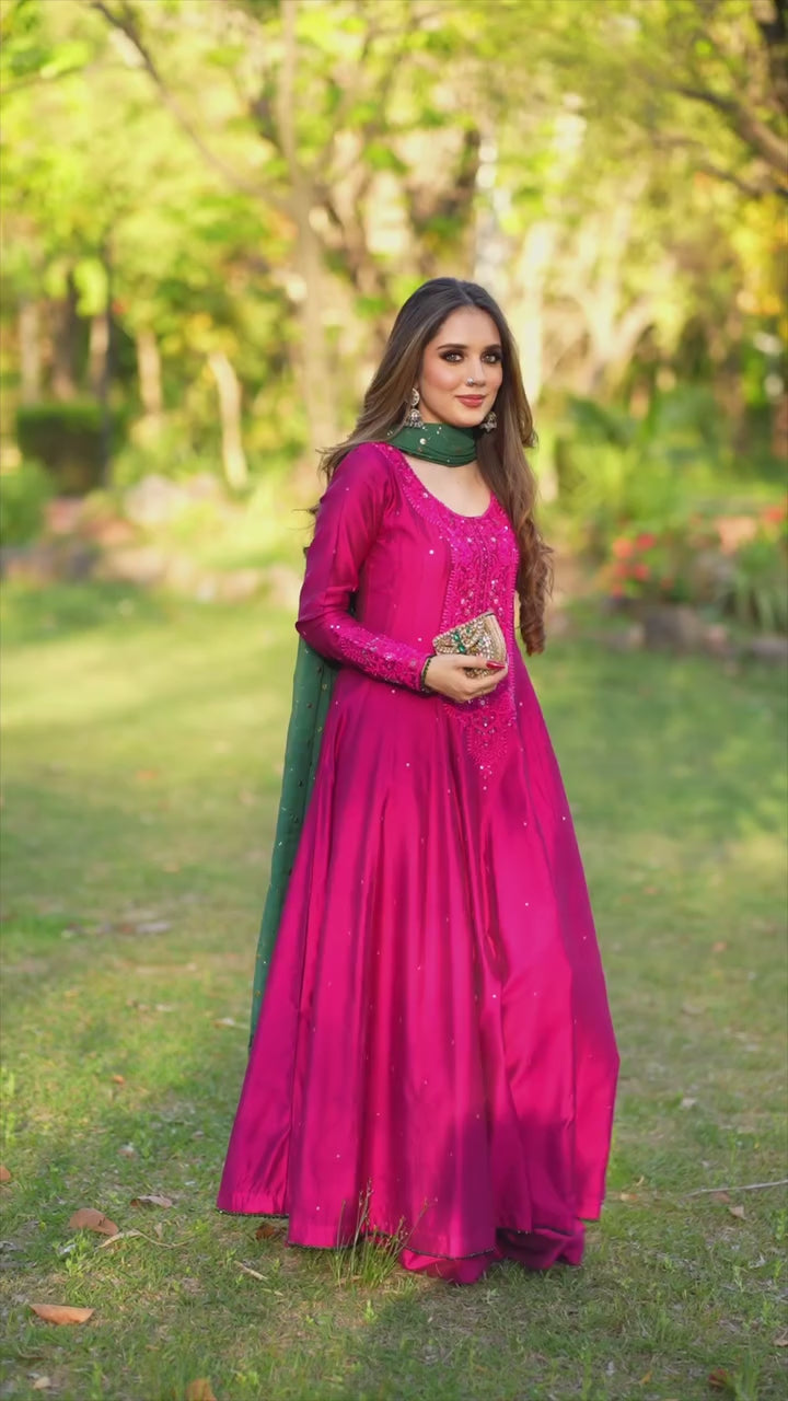 Amna Ismail- Kalidaar